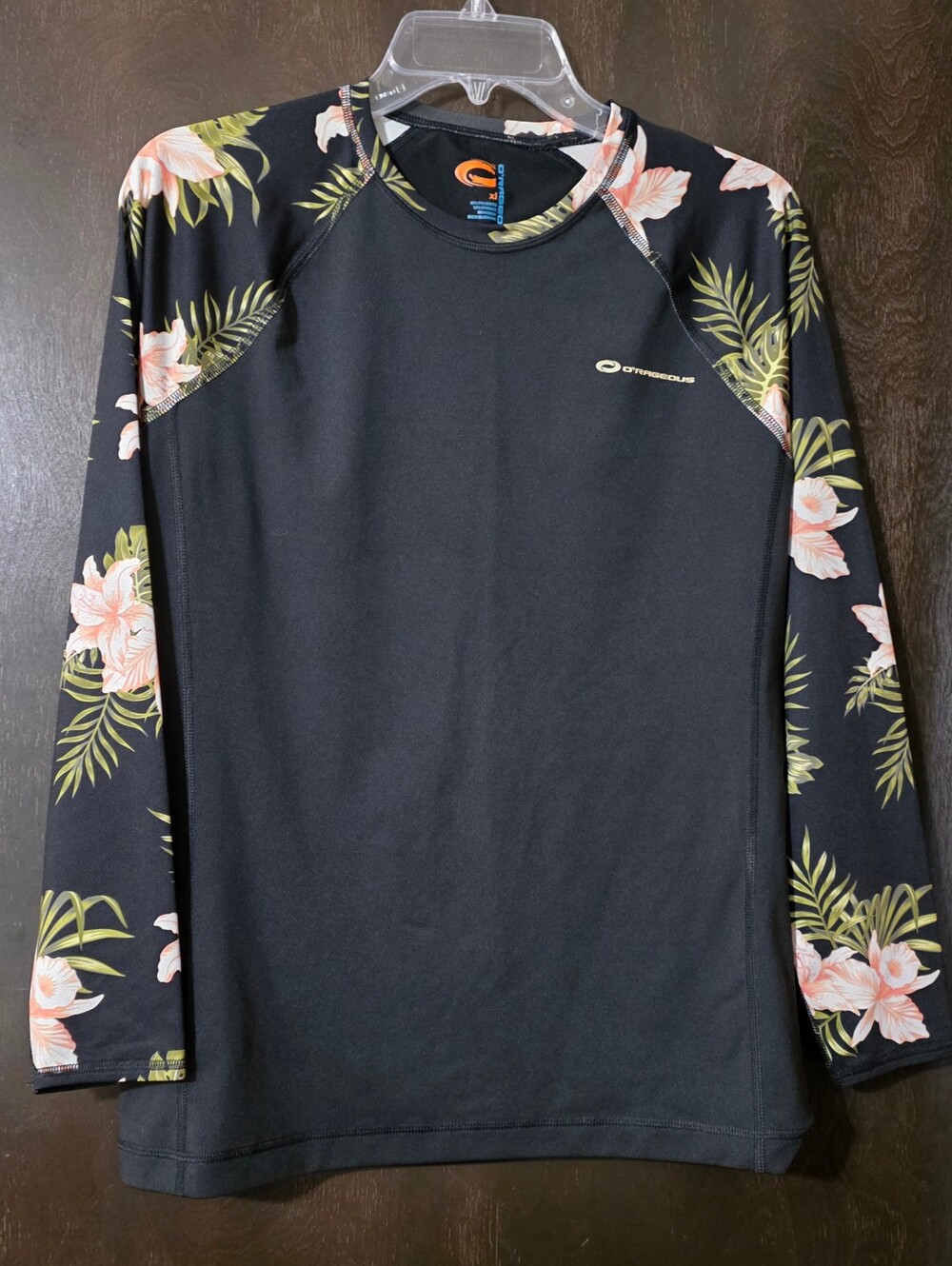 O'Rageous Black Floral-Accent Long Sleeve Rash Guard Junior Sizing XL Unisex
